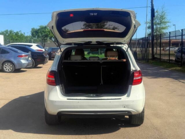 Белый Мерседес Б-класс, объемом двигателя 0 л и пробегом 75 тыс. км за 9900 $, фото 13 на Automoto.ua