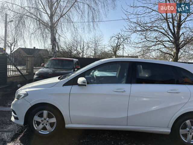 Білий Мерседес Б-клас, об'ємом двигуна 0 л та пробігом 147 тис. км за 8700 $, фото 7 на Automoto.ua