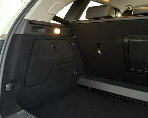 Белый Мерседес Б-класс, объемом двигателя 0 л и пробегом 81 тыс. км за 10950 $, фото 38 на Automoto.ua