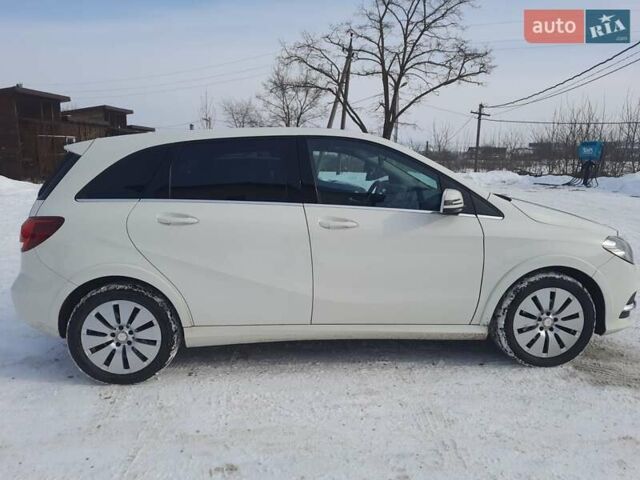 Белый Мерседес Б-класс, объемом двигателя 0 л и пробегом 84 тыс. км за 9200 $, фото 33 на Automoto.ua