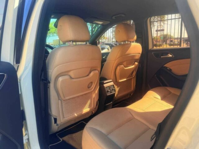 Белый Мерседес Б-класс, объемом двигателя 0 л и пробегом 75 тыс. км за 9900 $, фото 11 на Automoto.ua