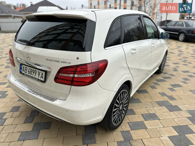 Білий Мерседес Б-клас, об'ємом двигуна 0 л та пробігом 78 тис. км за 11200 $, фото 10 на Automoto.ua