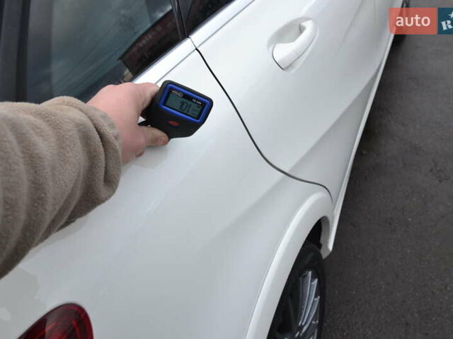 Білий Мерседес Б-клас, об'ємом двигуна 0 л та пробігом 104 тис. км за 10799 $, фото 41 на Automoto.ua