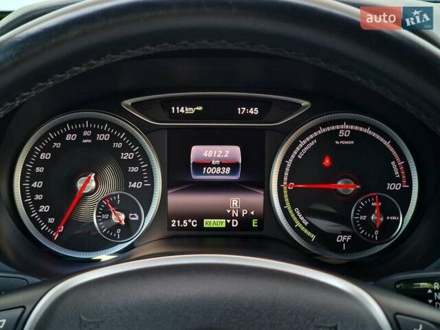 Белый Мерседес Б-класс, объемом двигателя 0 л и пробегом 100 тыс. км за 12490 $, фото 60 на Automoto.ua