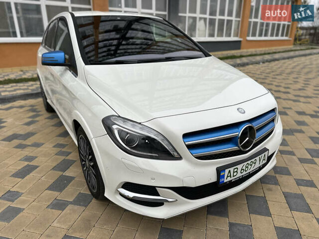 Білий Мерседес Б-клас, об'ємом двигуна 0 л та пробігом 78 тис. км за 11200 $, фото 3 на Automoto.ua