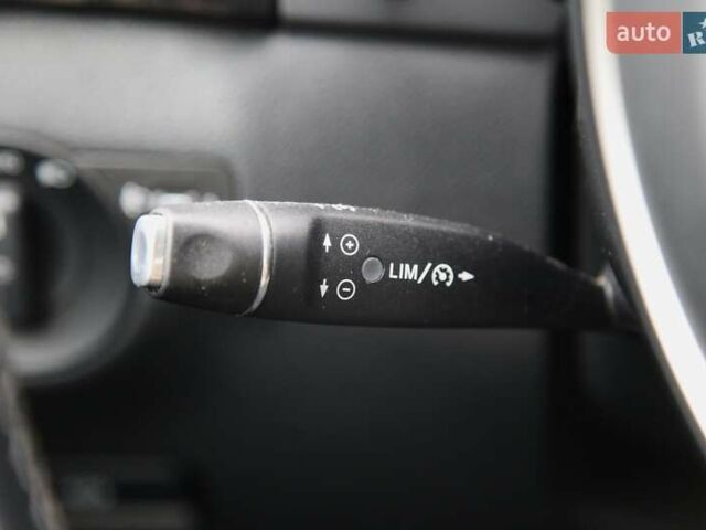 Белый Мерседес Б-класс, объемом двигателя 0 л и пробегом 158 тыс. км за 9500 $, фото 21 на Automoto.ua