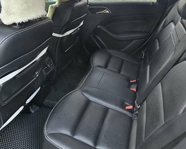 Белый Мерседес Б-класс, объемом двигателя 0 л и пробегом 86 тыс. км за 10800 $, фото 11 на Automoto.ua