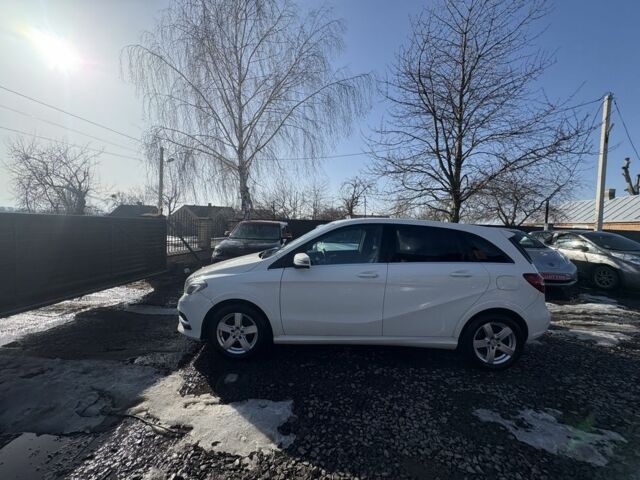 Білий Мерседес Б-клас, об'ємом двигуна 0 л та пробігом 147 тис. км за 8700 $, фото 8 на Automoto.ua