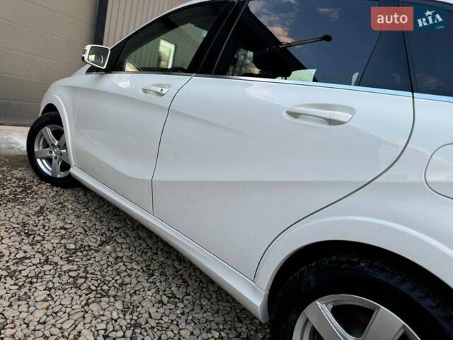 Белый Мерседес Б-класс, объемом двигателя 0 л и пробегом 82 тыс. км за 9800 $, фото 26 на Automoto.ua