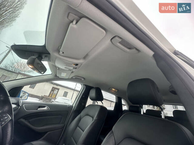 Белый Мерседес Б-класс, объемом двигателя 0 л и пробегом 67 тыс. км за 10900 $, фото 31 на Automoto.ua