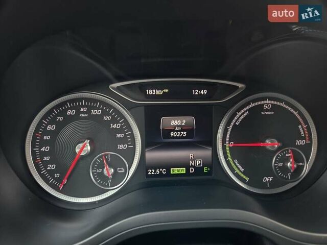 Белый Мерседес Б-класс, объемом двигателя 0 л и пробегом 90 тыс. км за 10400 $, фото 47 на Automoto.ua