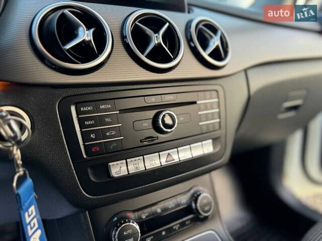 Белый Мерседес Б-класс, объемом двигателя 0 л и пробегом 82 тыс. км за 9800 $, фото 35 на Automoto.ua