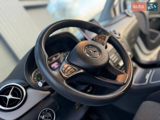 Белый Мерседес Б-класс, объемом двигателя 0 л и пробегом 82 тыс. км за 9800 $, фото 37 на Automoto.ua