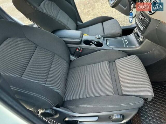 Белый Мерседес Б-класс, объемом двигателя 0 л и пробегом 82 тыс. км за 9800 $, фото 47 на Automoto.ua