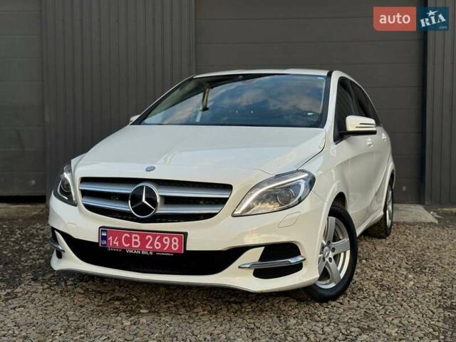 Белый Мерседес Б-класс, объемом двигателя 0 л и пробегом 82 тыс. км за 9800 $, фото 17 на Automoto.ua