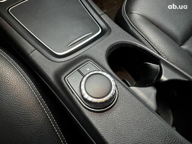 Белый Мерседес Б-класс, объемом двигателя 0 л и пробегом 120 тыс. км за 9440 $, фото 21 на Automoto.ua