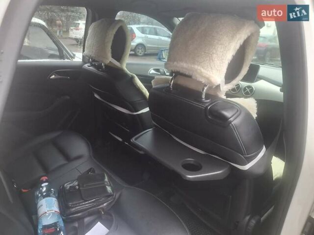 Белый Мерседес Б-класс, объемом двигателя 0 л и пробегом 87 тыс. км за 11500 $, фото 15 на Automoto.ua