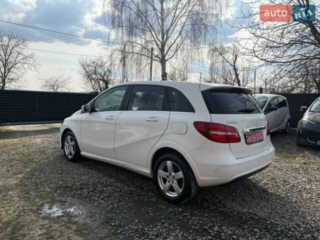 Білий Мерседес Б-клас, об'ємом двигуна 0 л та пробігом 147 тис. км за 8700 $, фото 5 на Automoto.ua