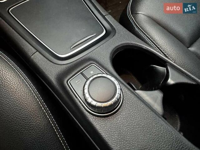 Белый Мерседес Б-класс, объемом двигателя 0 л и пробегом 120 тыс. км за 9440 $, фото 21 на Automoto.ua