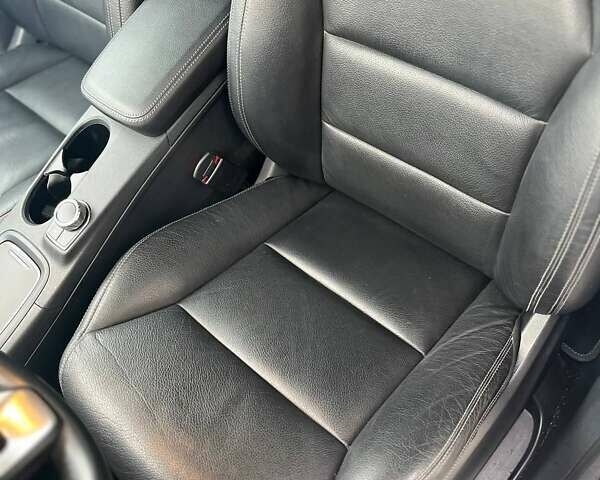 Белый Мерседес Б-класс, объемом двигателя 0 л и пробегом 104 тыс. км за 11300 $, фото 27 на Automoto.ua