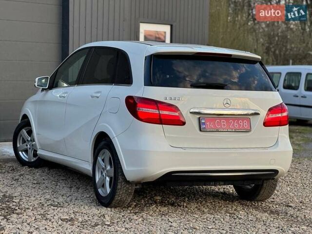 Белый Мерседес Б-класс, объемом двигателя 0 л и пробегом 82 тыс. км за 9800 $, фото 25 на Automoto.ua