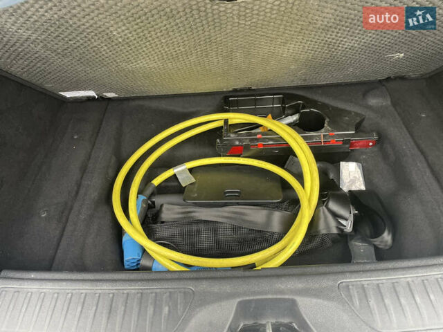 Белый Мерседес Б-класс, объемом двигателя 0 л и пробегом 103 тыс. км за 9500 $, фото 31 на Automoto.ua