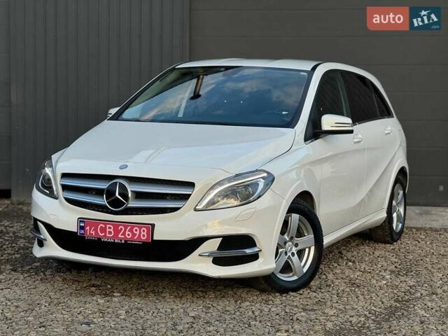 Белый Мерседес Б-класс, объемом двигателя 0 л и пробегом 82 тыс. км за 9800 $, фото 7 на Automoto.ua