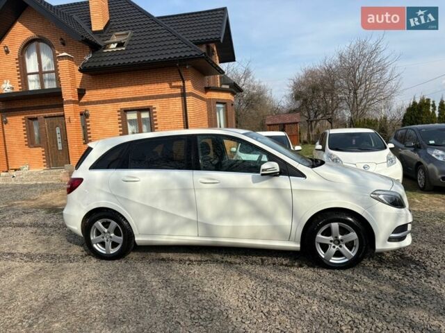 Білий Мерседес Б-клас, об'ємом двигуна 0 л та пробігом 147 тис. км за 8700 $, фото 2 на Automoto.ua