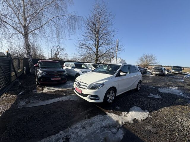 Білий Мерседес Б-клас, об'ємом двигуна 0 л та пробігом 147 тис. км за 8700 $, фото 9 на Automoto.ua