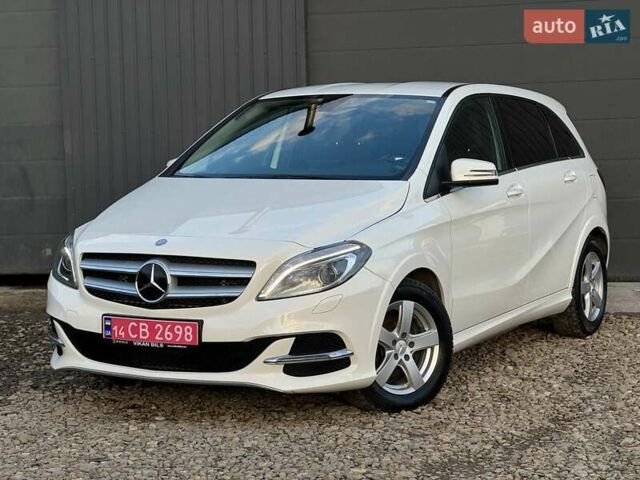 Белый Мерседес Б-класс, объемом двигателя 0 л и пробегом 82 тыс. км за 9800 $, фото 12 на Automoto.ua