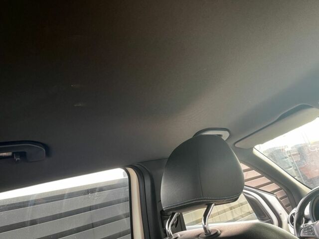 Белый Мерседес Б-класс, объемом двигателя 0 л и пробегом 132 тыс. км за 10500 $, фото 6 на Automoto.ua