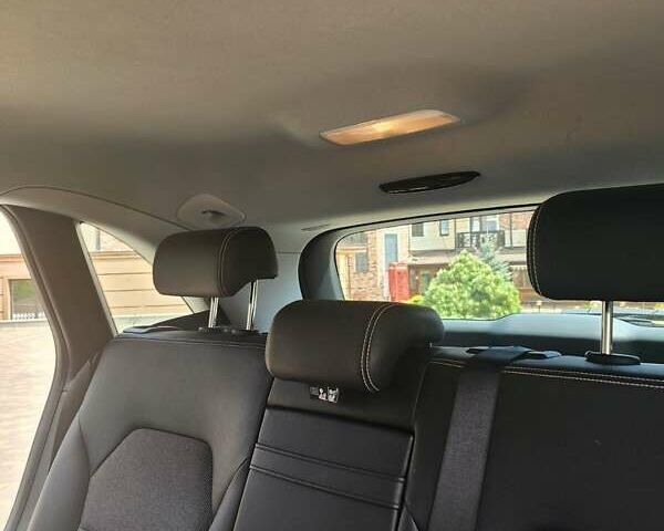 Белый Мерседес Б-класс, объемом двигателя 0 л и пробегом 123 тыс. км за 10900 $, фото 19 на Automoto.ua