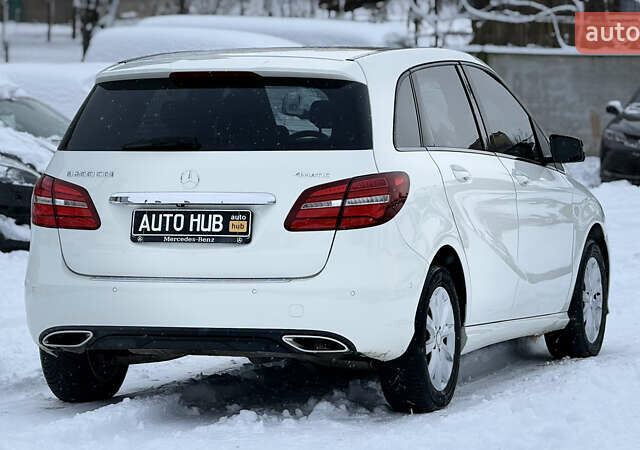 Белый Мерседес Б-класс, объемом двигателя 2.14 л и пробегом 236 тыс. км за 12600 $, фото 9 на Automoto.ua