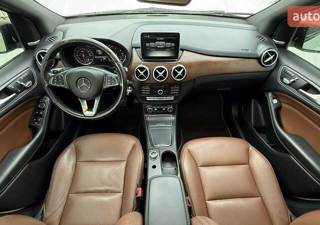 Белый Мерседес Б-класс, объемом двигателя 2.14 л и пробегом 236 тыс. км за 12600 $, фото 22 на Automoto.ua