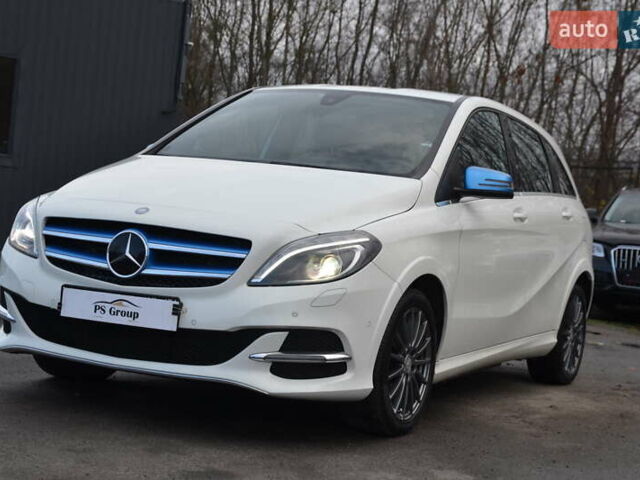 Білий Мерседес Б-клас, об'ємом двигуна 0 л та пробігом 104 тис. км за 10799 $, фото 1 на Automoto.ua