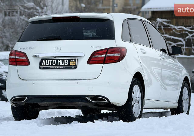 Белый Мерседес Б-класс, объемом двигателя 2.14 л и пробегом 236 тыс. км за 12600 $, фото 10 на Automoto.ua