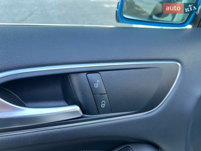 Білий Мерседес Б-клас, об'ємом двигуна 0 л та пробігом 83 тис. км за 10850 $, фото 24 на Automoto.ua