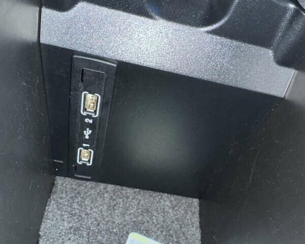 Белый Мерседес Б-класс, объемом двигателя 0 л и пробегом 88 тыс. км за 10800 $, фото 23 на Automoto.ua