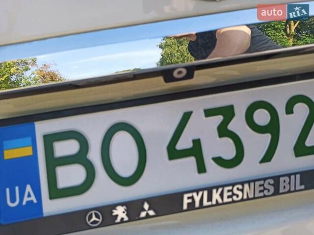 Белый Мерседес Б-класс, объемом двигателя 0 л и пробегом 119 тыс. км за 11000 $, фото 9 на Automoto.ua