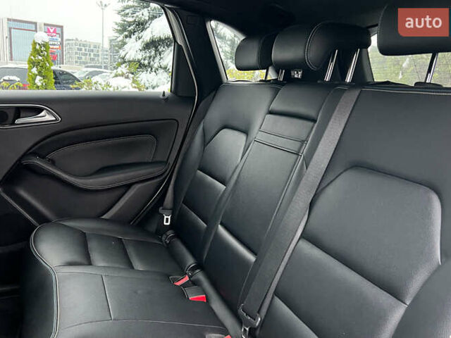 Белый Мерседес Б-класс, объемом двигателя 0 л и пробегом 146 тыс. км за 11700 $, фото 19 на Automoto.ua