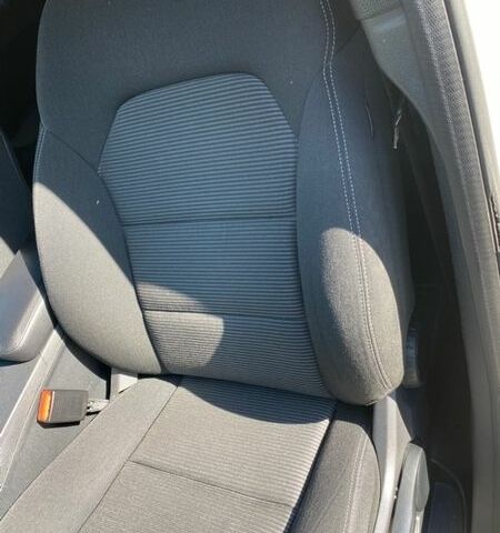 Белый Мерседес Б-класс, объемом двигателя 0 л и пробегом 128 тыс. км за 8000 $, фото 9 на Automoto.ua