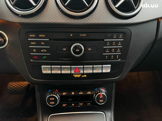 Белый Мерседес Б-класс, объемом двигателя 0 л и пробегом 120 тыс. км за 9440 $, фото 20 на Automoto.ua