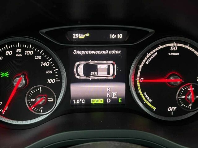 Белый Мерседес Б-класс, объемом двигателя 0 л и пробегом 146 тыс. км за 11700 $, фото 13 на Automoto.ua