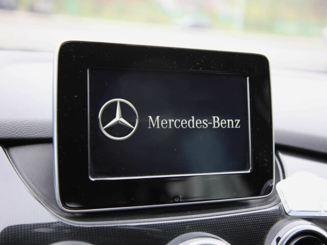 Белый Мерседес Б-класс, объемом двигателя 0 л и пробегом 158 тыс. км за 9500 $, фото 15 на Automoto.ua