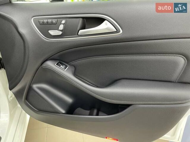 Белый Мерседес Б-класс, объемом двигателя 0 л и пробегом 73 тыс. км за 16900 $, фото 11 на Automoto.ua