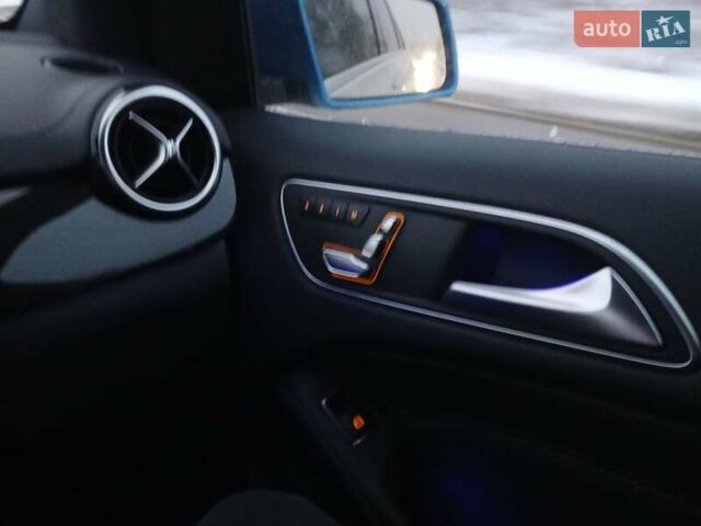 Белый Мерседес Б-класс, объемом двигателя 0 л и пробегом 104 тыс. км за 11300 $, фото 43 на Automoto.ua