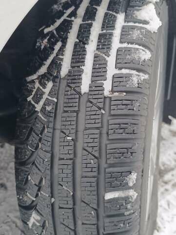 Білий Мерседес Б-клас, об'ємом двигуна 0 л та пробігом 120 тис. км за 10000 $, фото 15 на Automoto.ua