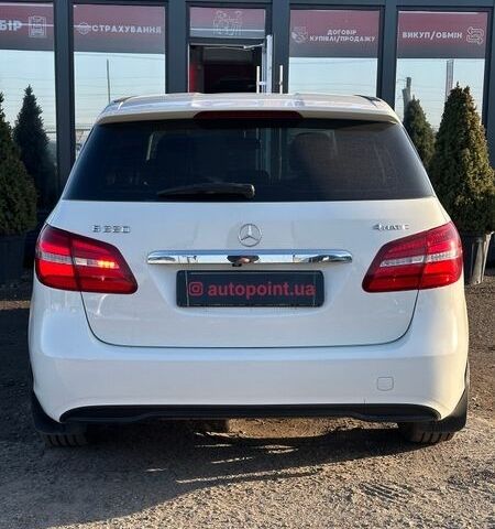 Білий Мерседес Б-клас, об'ємом двигуна 1.99 л та пробігом 73 тис. км за 14800 $, фото 9 на Automoto.ua