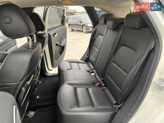 Білий Мерседес Б-клас, об'ємом двигуна 0 л та пробігом 54 тис. км за 11800 $, фото 10 на Automoto.ua