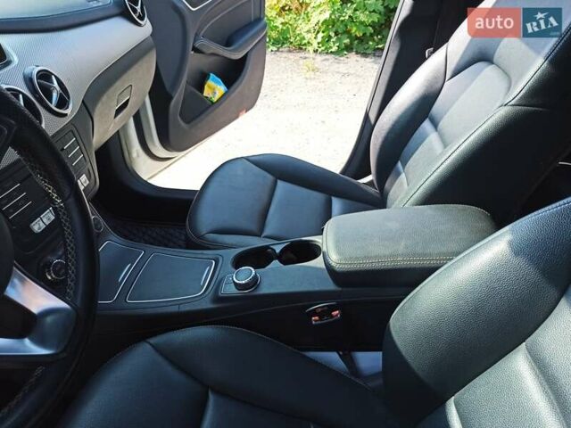 Білий Мерседес Б-клас, об'ємом двигуна 0 л та пробігом 134 тис. км за 10300 $, фото 19 на Automoto.ua